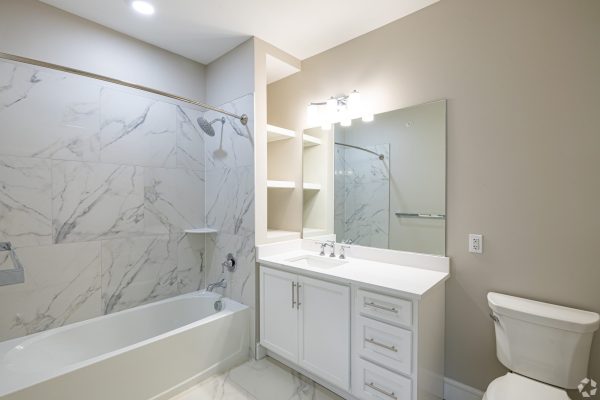 One Bedroom Bathroom